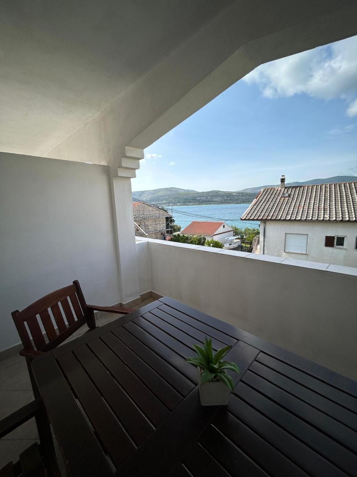 Apartmani Grgic Trogir Exterior photo
